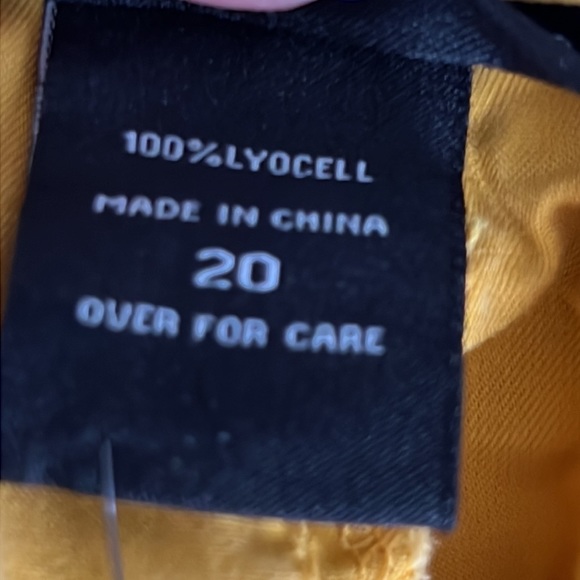 Size 20 NWT Paperbag Gold Pants, Elastic Waist - Picture 8 of 8